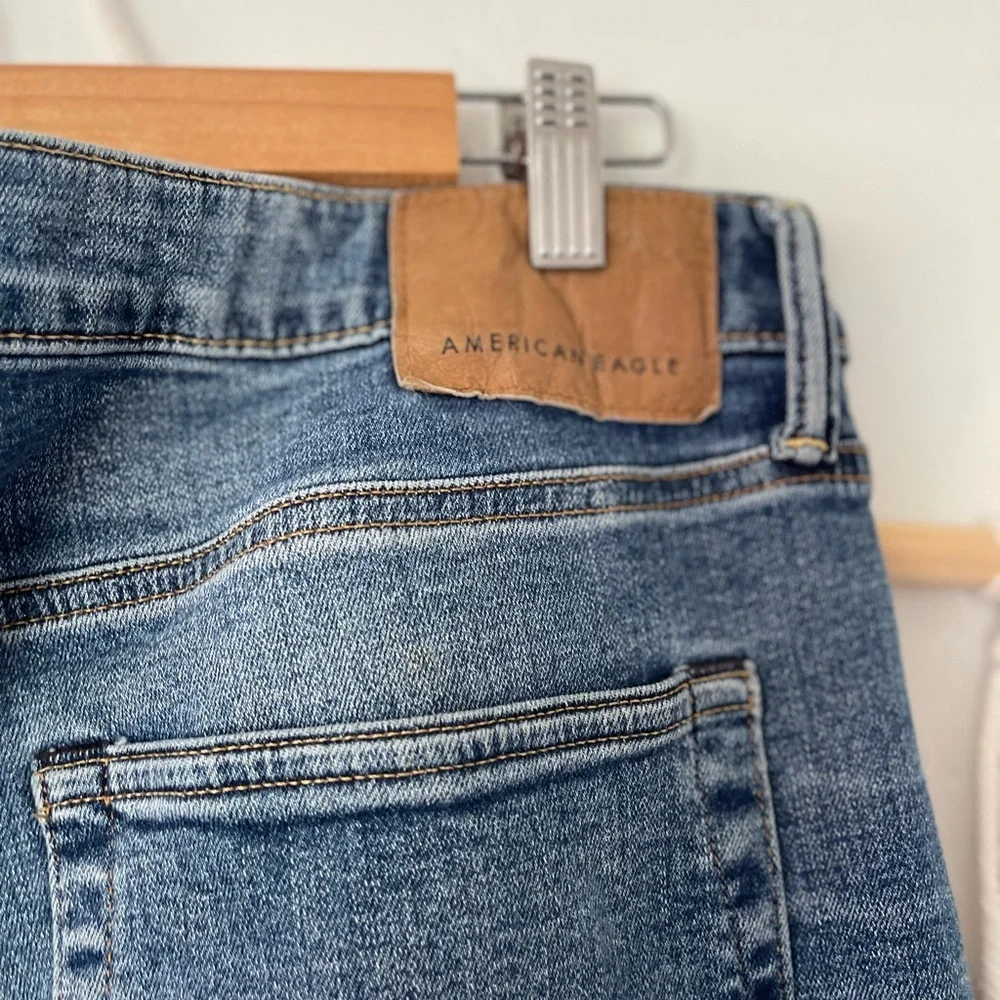 American Eagle Straight Leg Jeans 34 x 32